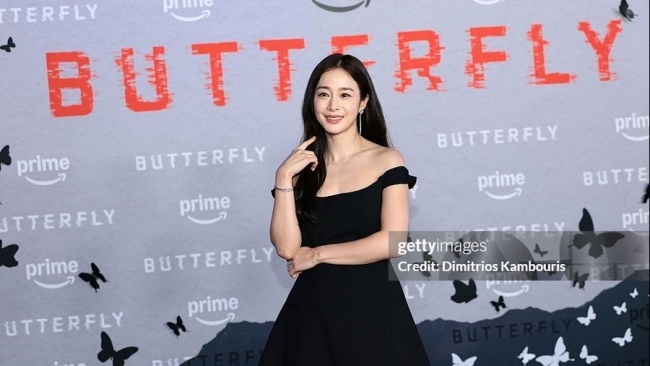 Ra mắt phim tại Hollywood, nhan sắc "nữ thần quốc dân" Kim Tae Hee gây tranh cãi