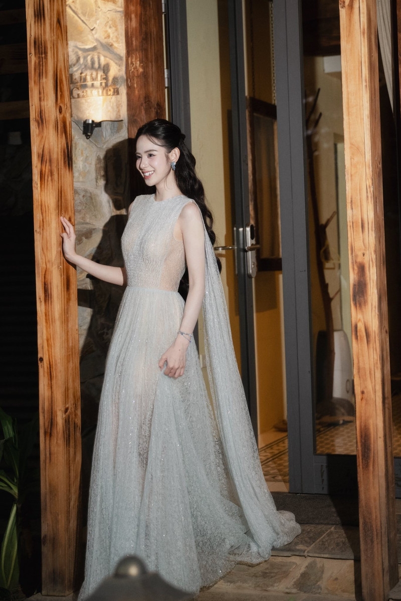 'Kim Tae Hee Việt Nam' khoe nhan sắc trong veo, được ví như 'thần tiên tỷ tỷ'