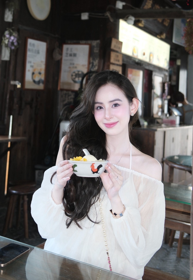 'Kim Tae Hee Việt Nam' khoe nhan sắc trong veo, được ví như 'thần tiên tỷ tỷ'