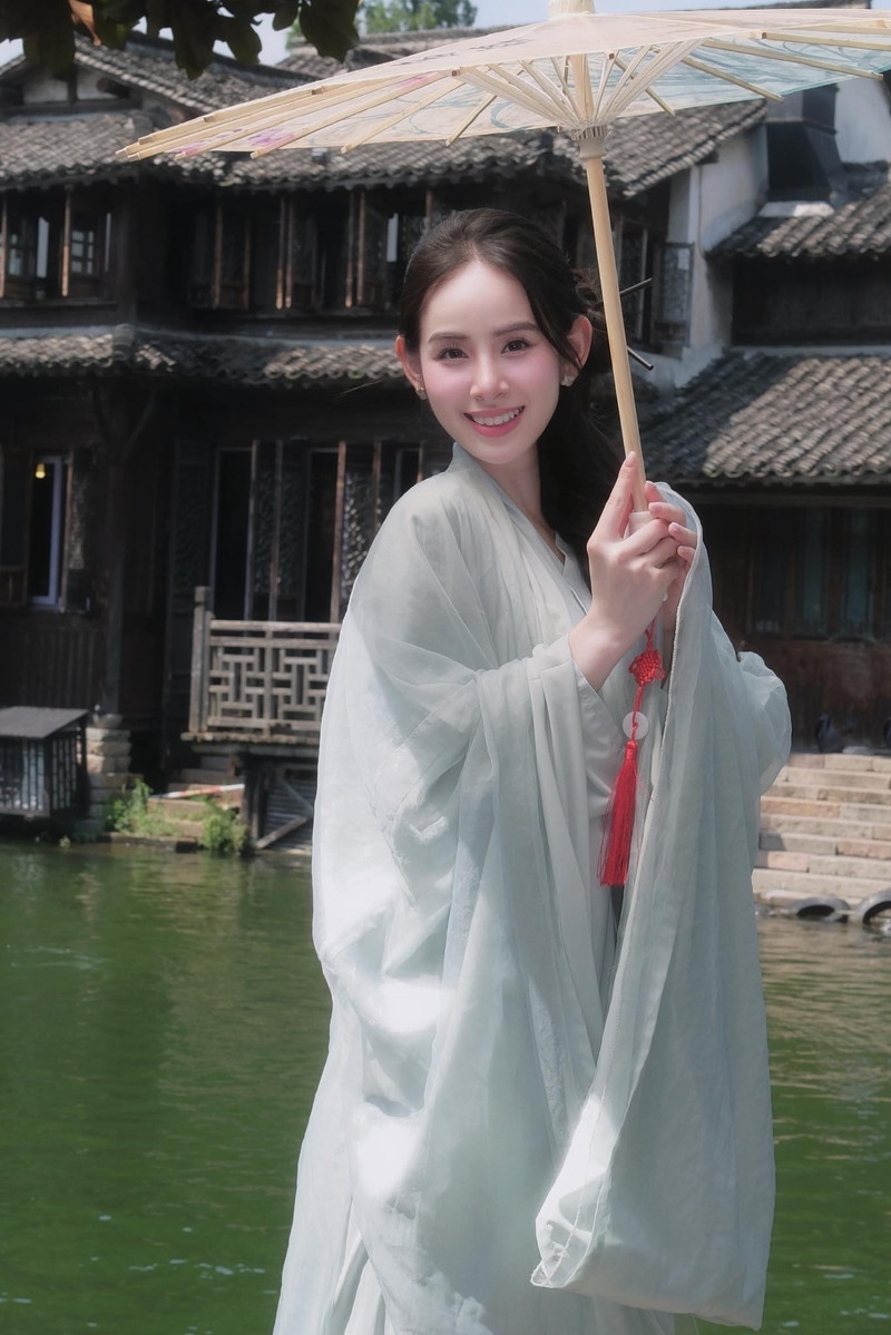 'Kim Tae Hee Việt Nam' khoe nhan sắc trong veo, được ví như 'thần tiên tỷ tỷ'