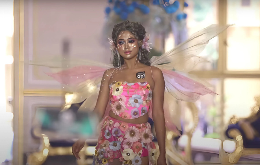Thí sinh lái mô tô, cưỡi voi, mang xe bún riêu đến Miss Grand Vietnam 2025