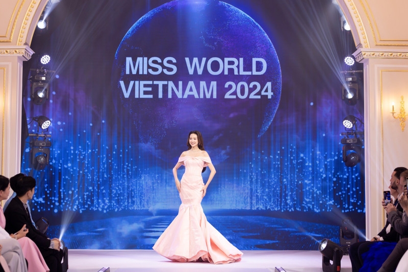 Miss World khen ngợi Hoa hậu Bảo Ngọc