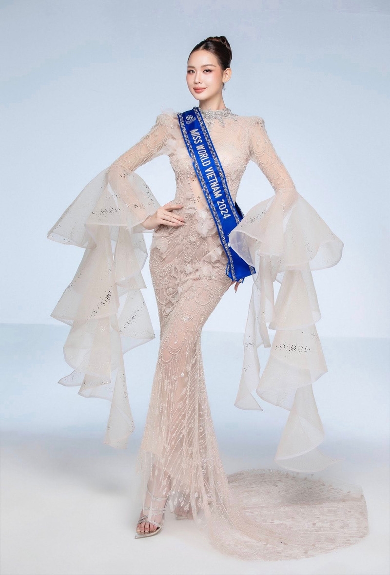 Miss World khen ngợi Hoa hậu Bảo Ngọc