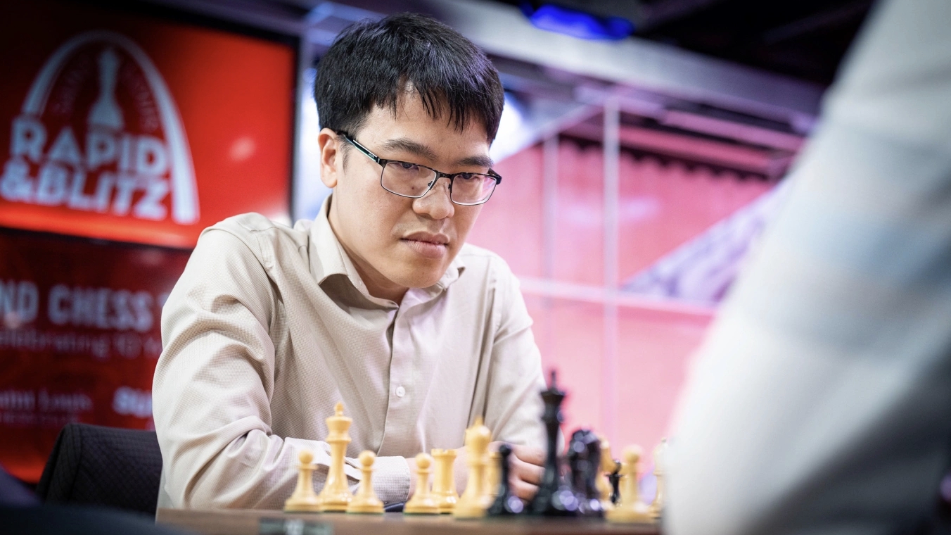 Lê Quang Liêm hạ Vua cờ thế giới Gukesh tại Grand Chess Tour 2025