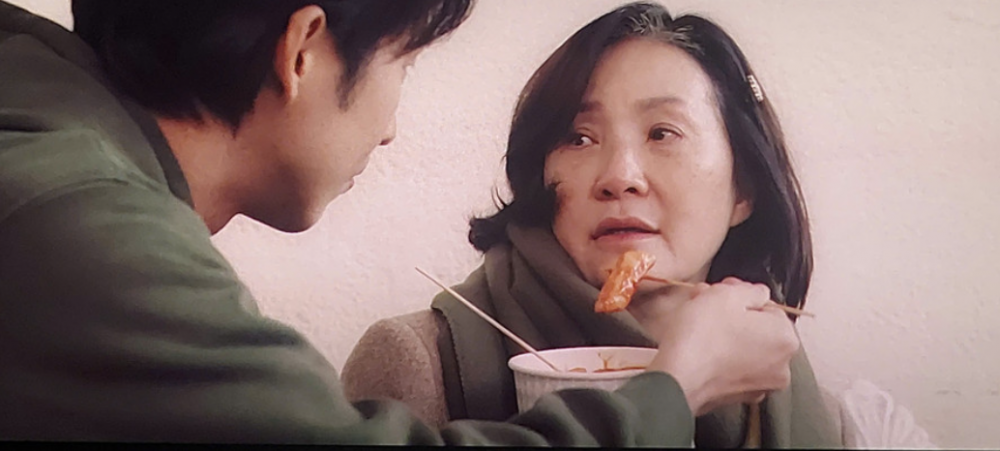 Phim "Mang mẹ đi bỏ": Nếu có thể hy sinh vì nhau!