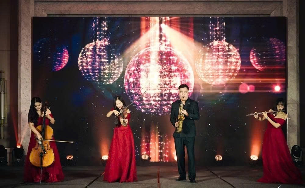 NSND Vi Hoa, diễn viên Seo Hyeong Won gây chú ý tại sự kiện ở Hà Nội