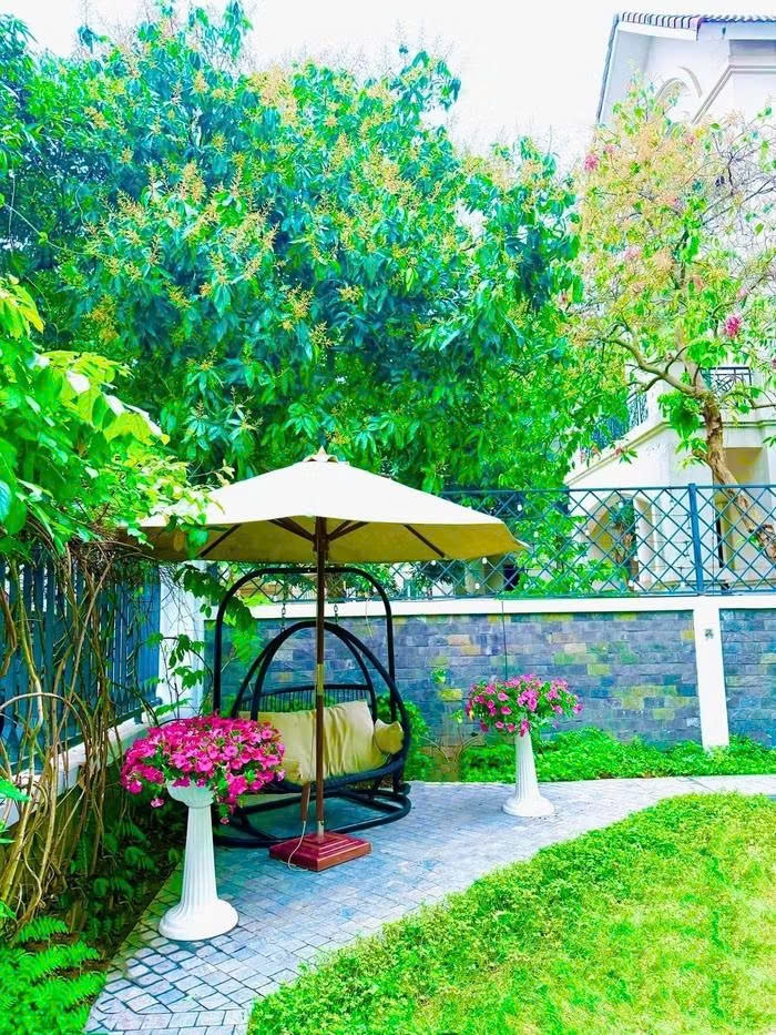Biệt thự sang trọng 60 tỷ đồng của "nữ diễn viên giàu nhất miền Bắc" Lã Thanh Huyền