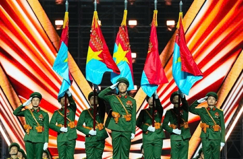 Nghệ sĩ ráo riết tập luyện trước giờ ‘Tổ quốc trong tim’ sáng đèn ở TP. Hồ Chí Minh