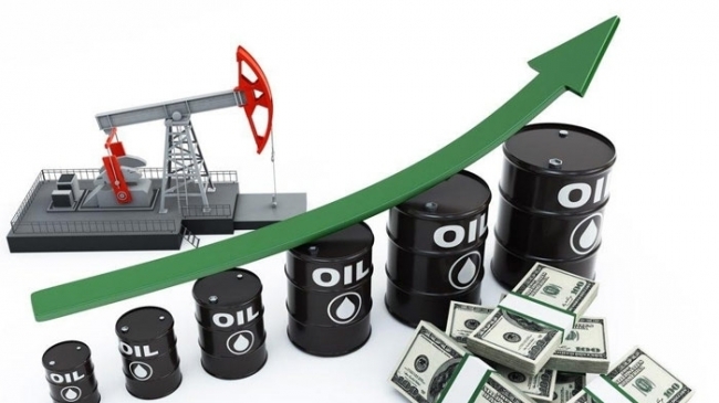Giá dầu ngày 23/9 trượt nhẹ sau phiên tăng mạnh, dầu Brent lên mức 76 USD
