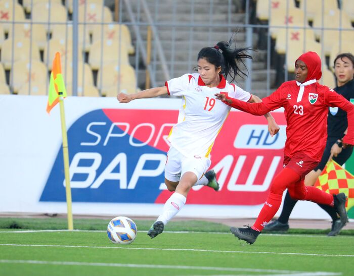 Dội cơn mưa bàn thắng, tuyển nữ Việt Nam vùi dập Maldives 16-0