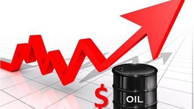 Giá xăng dầu hôm nay 25/9 đồng loạt tăng mạnh, dầu Brent vượt mức 78 USD