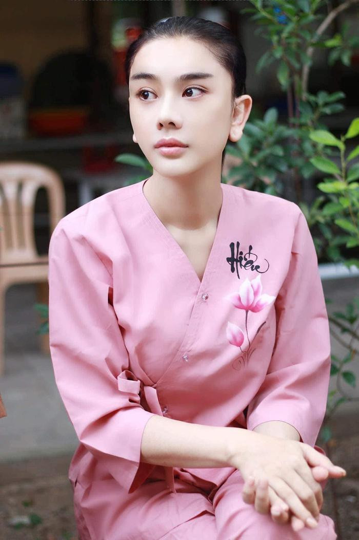 "Thân cô thế cô", Lâm Khánh Chi uất ức vì bị bắt nạt, xúc phạm