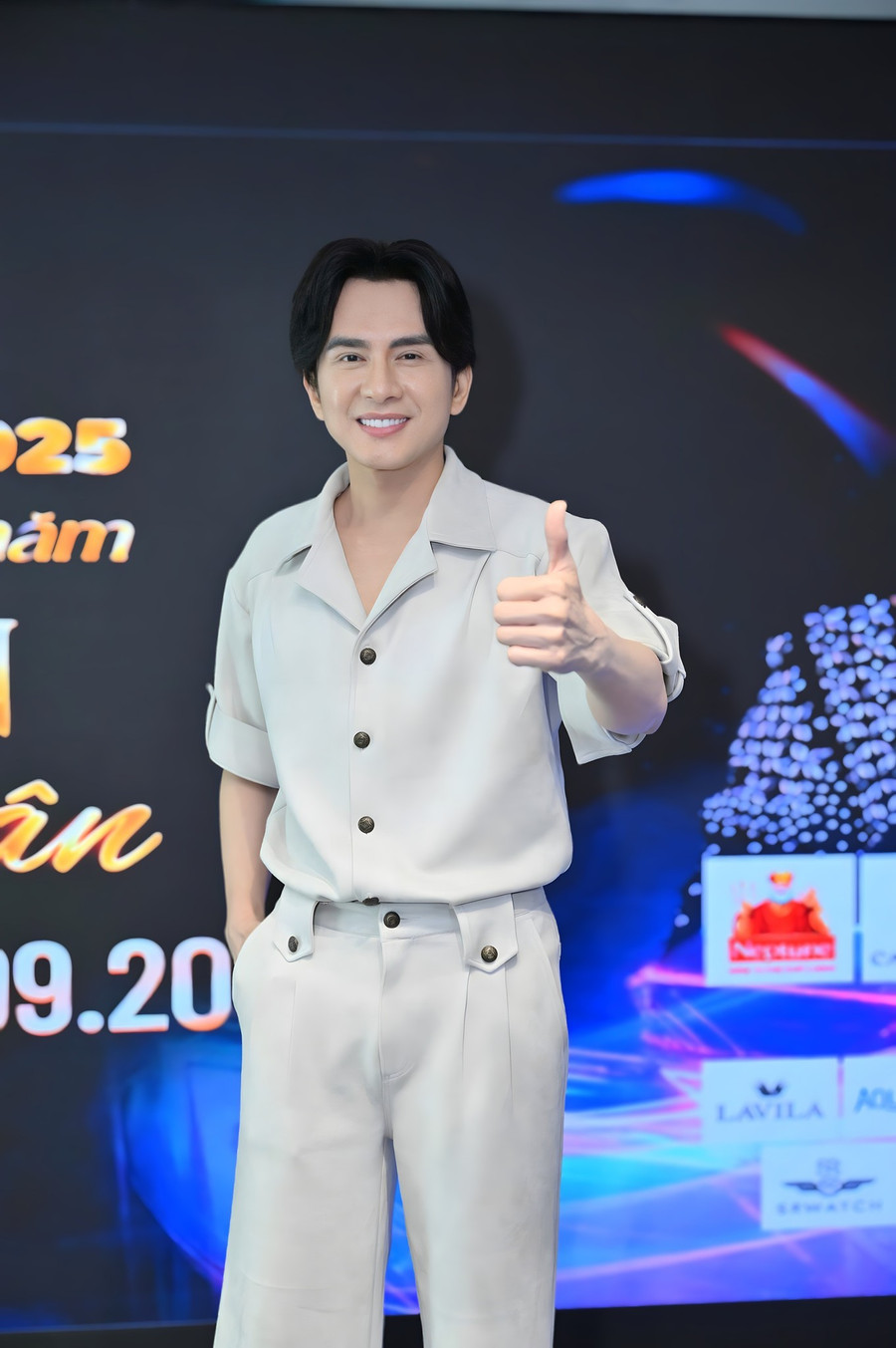 Đan Trường tiết lộ sức khỏe đáng lo ngại ở tuổi U50