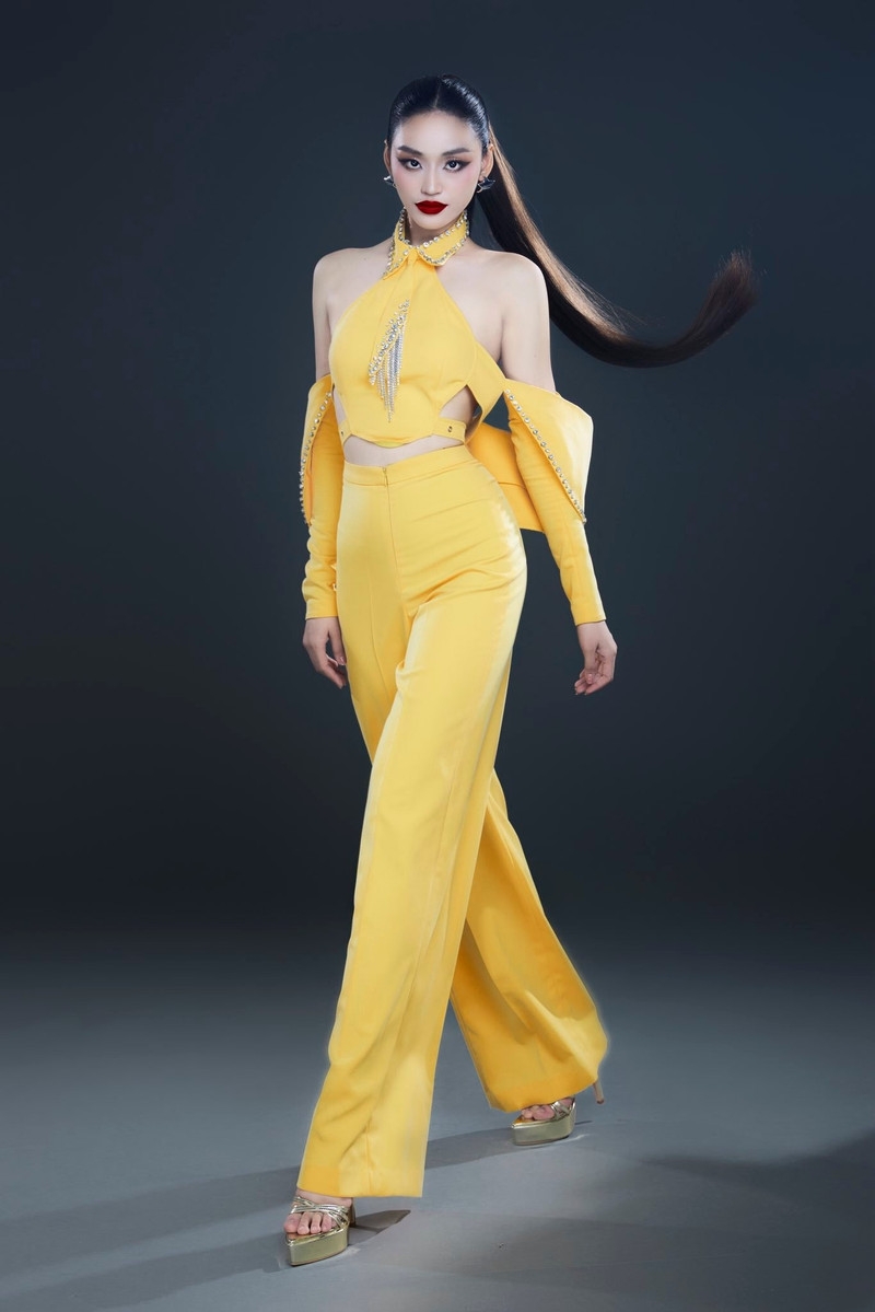 Hoa hậu Yến Nhi mang 20 vali hành lý tới Miss Grand International 2025