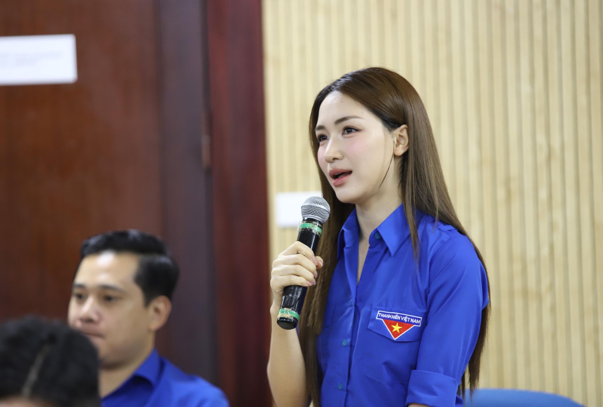 Ca sĩ Hòa Minzy tham gia Ủy ban Trung ương Hội LHTN Việt Nam