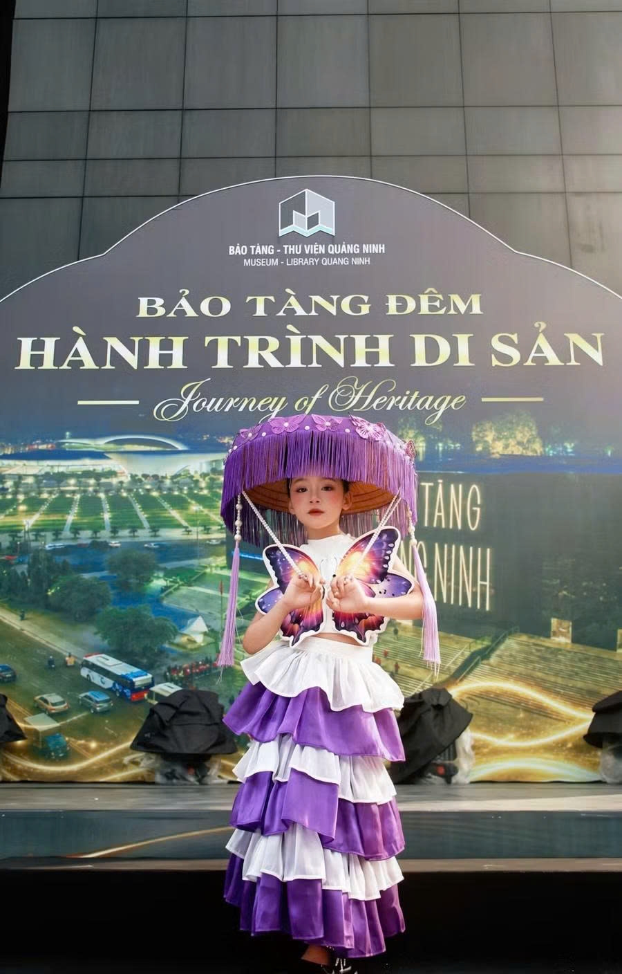 Cô bé 8 tuổi ba lần nhận vé vàng vào chung kết MC nhí toàn quốc 2026
