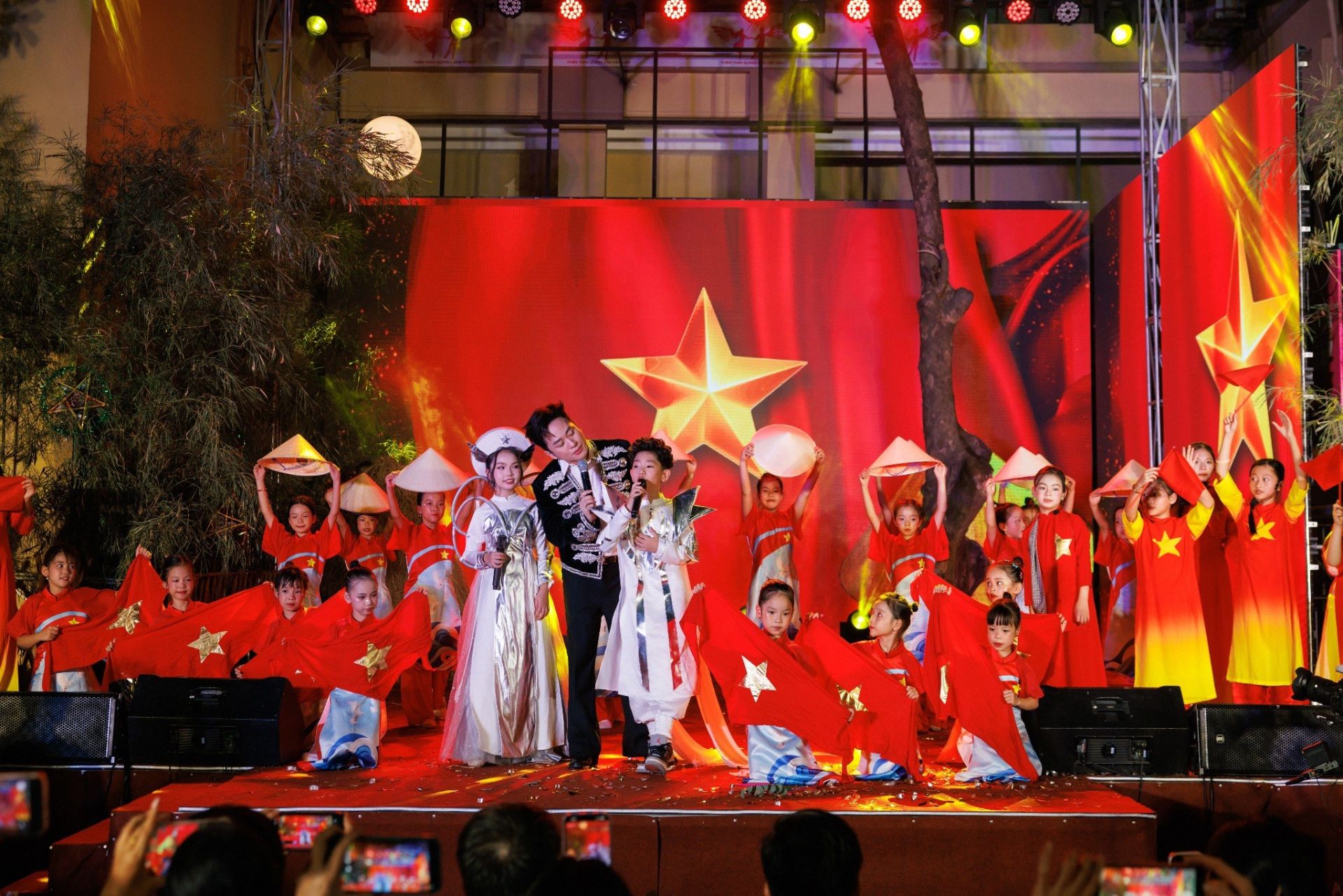 Bùi Khâu Minh Triết ghi dấu ấn đẹp tại “Trung Thu Yêu Thương” 2026