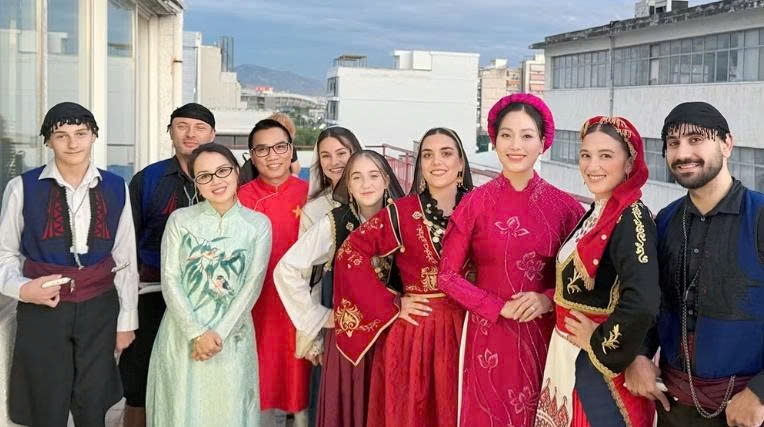 Sao Mai Huyền Trang: 13 năm dành trọn tâm huyết cho âm nhạc dân gian