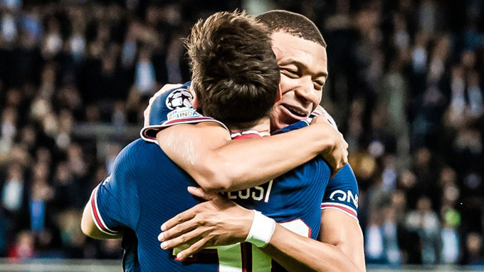 Neymar đang lạc nhịp so với Messi và Mbappe