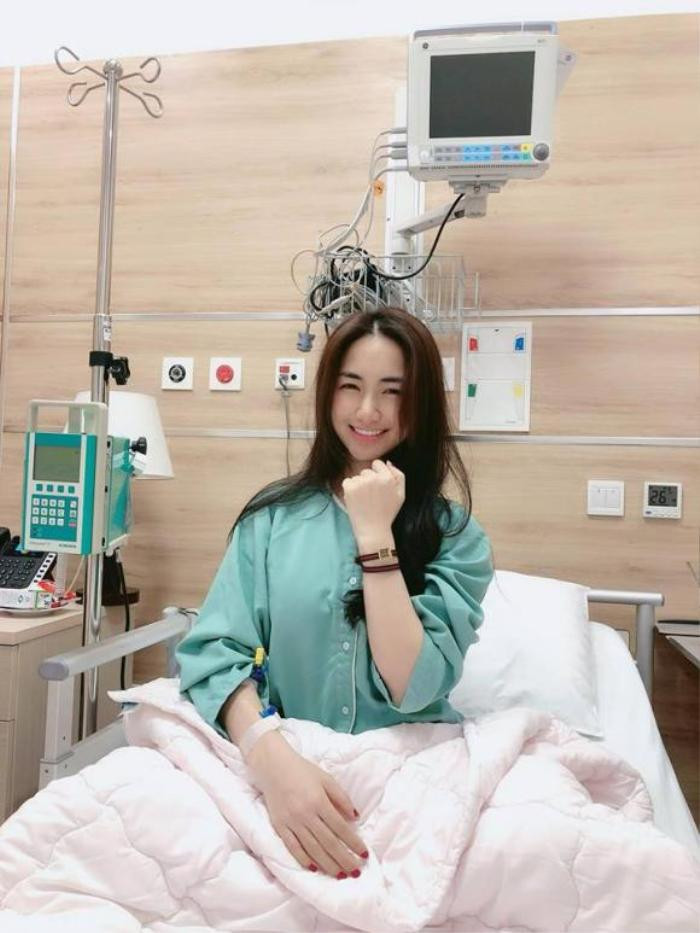 Hòa Minzy liên tục gặp vấn đề sức khỏe khiến fan lo lắng