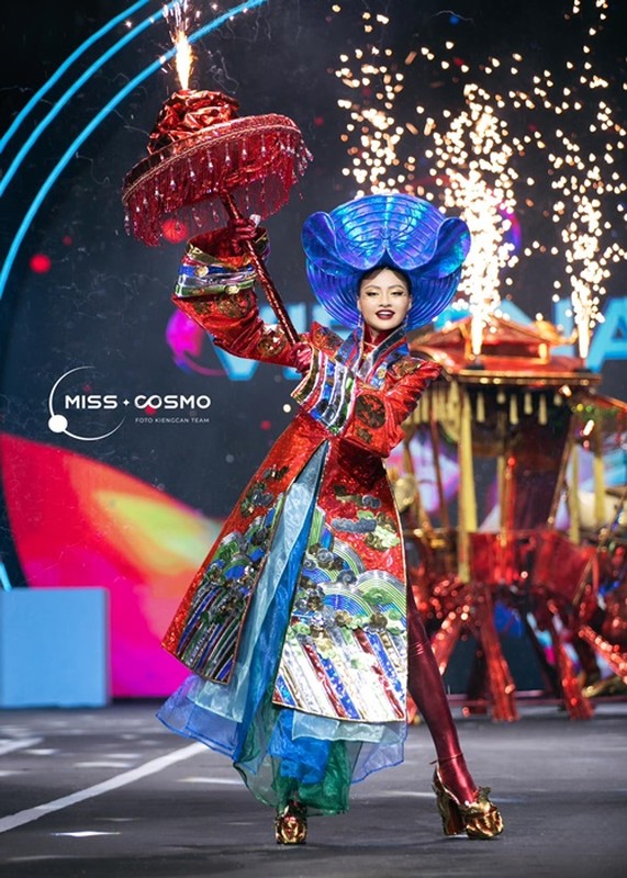 Hành trình của mỹ nhân Việt trước chung kết Miss Cosmo 2024