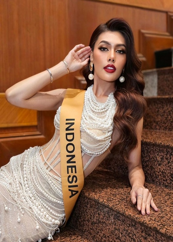 Nhan sắc mỹ nhân tạm dẫn đầu bình chọn ở Miss Grand International