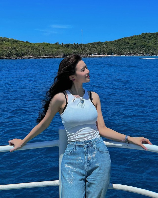 Hot girl “Đảo Thiên Đường” đẹp không góc chết trong loạt ảnh mới Hot girl “Đảo Thiên Đường” đẹp không góc chết trong loạt ảnh mới