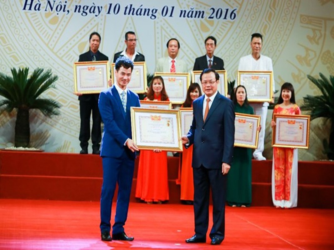 Sự nghiệp ngày càng rực rỡ của NSND Xuân Bắc Sự nghiệp ngày càng rực rỡ của NSND Xuân Bắc