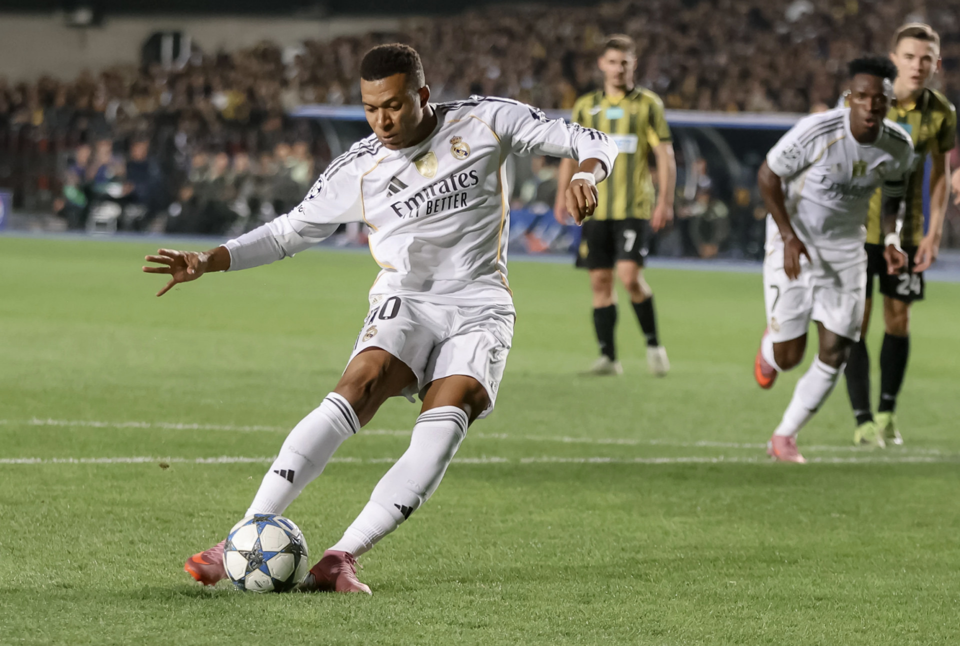 Champions League: Liverpool sảy chân, Real và Atletico thắng lớn