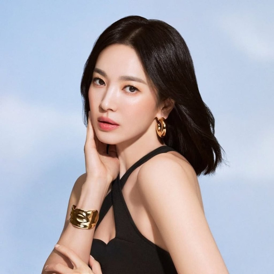 Song Hye Kyo "từ bỏ" sự nghiệp diễn xuất sau hàng loạt vai diễn đình đám?