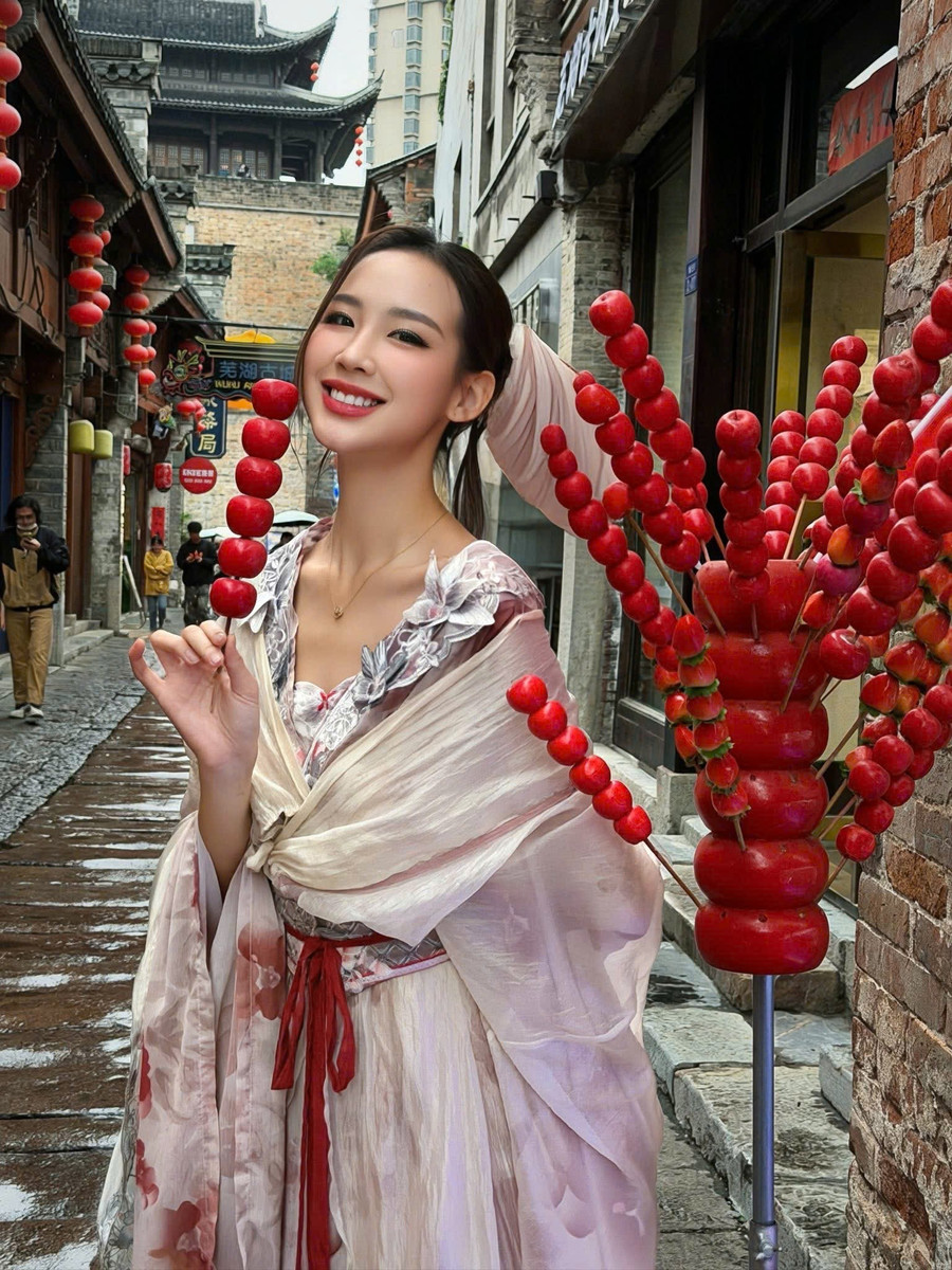 Hoa hậu Bảo Ngọc được vinh danh là đại sứ thương hiệu có tầm ảnh hưởng nổi bật