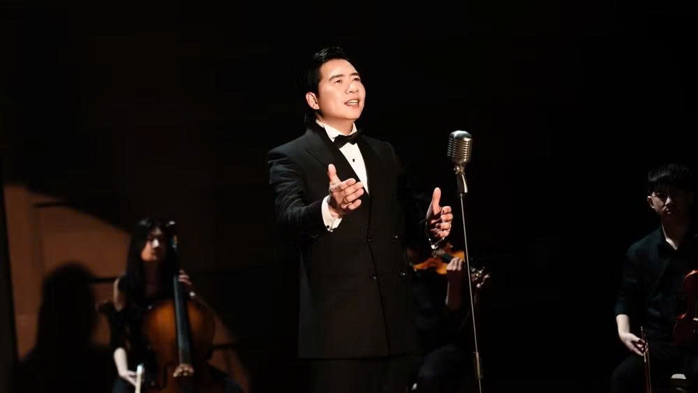 Phúc Tiệp ghi dấu hành trình 25 năm ca hát với liveshow “The Gentleman”