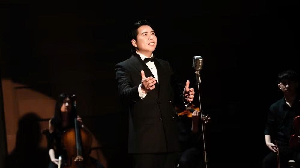 Phúc Tiệp ghi dấu hành trình 25 năm ca hát với liveshow “The Gentleman”