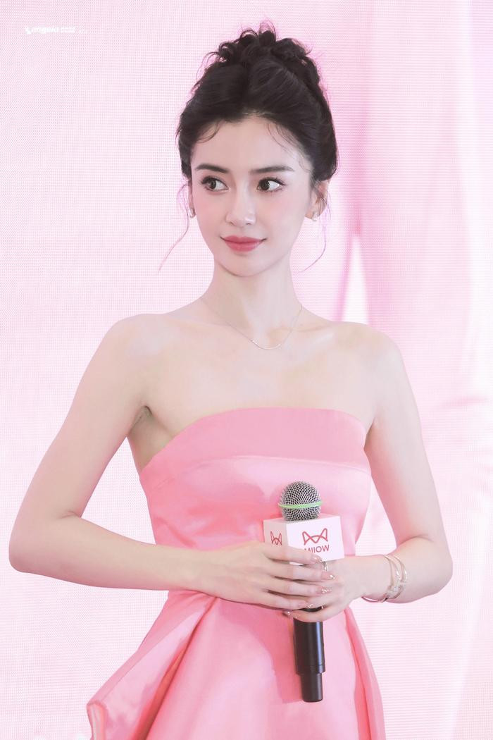 Tài khoản cá nhân của Angelababy bị hạn chế sau scandal