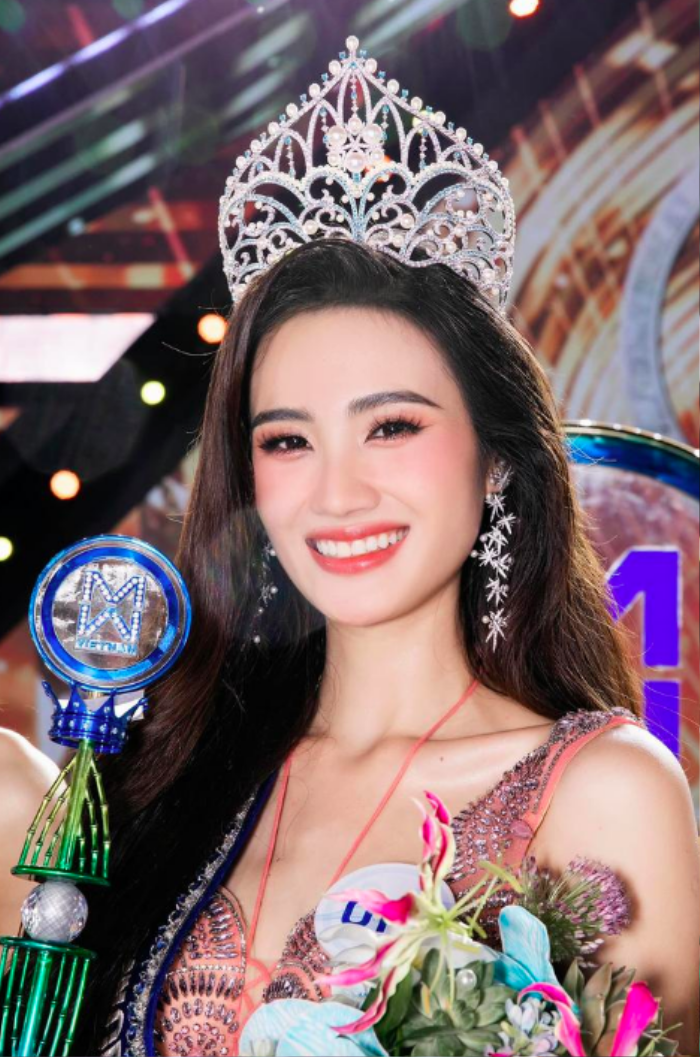 Ý Nhi hé lộ không gian sống tại Úc, phản ứng của fan sắc đẹp thế nào sau ồn ào "vạ miệng"? Ý Nhi hé lộ không gian sống tại Úc, phản ứng của fan sắc đẹp thế nào sau ồn ào "vạ miệng"?