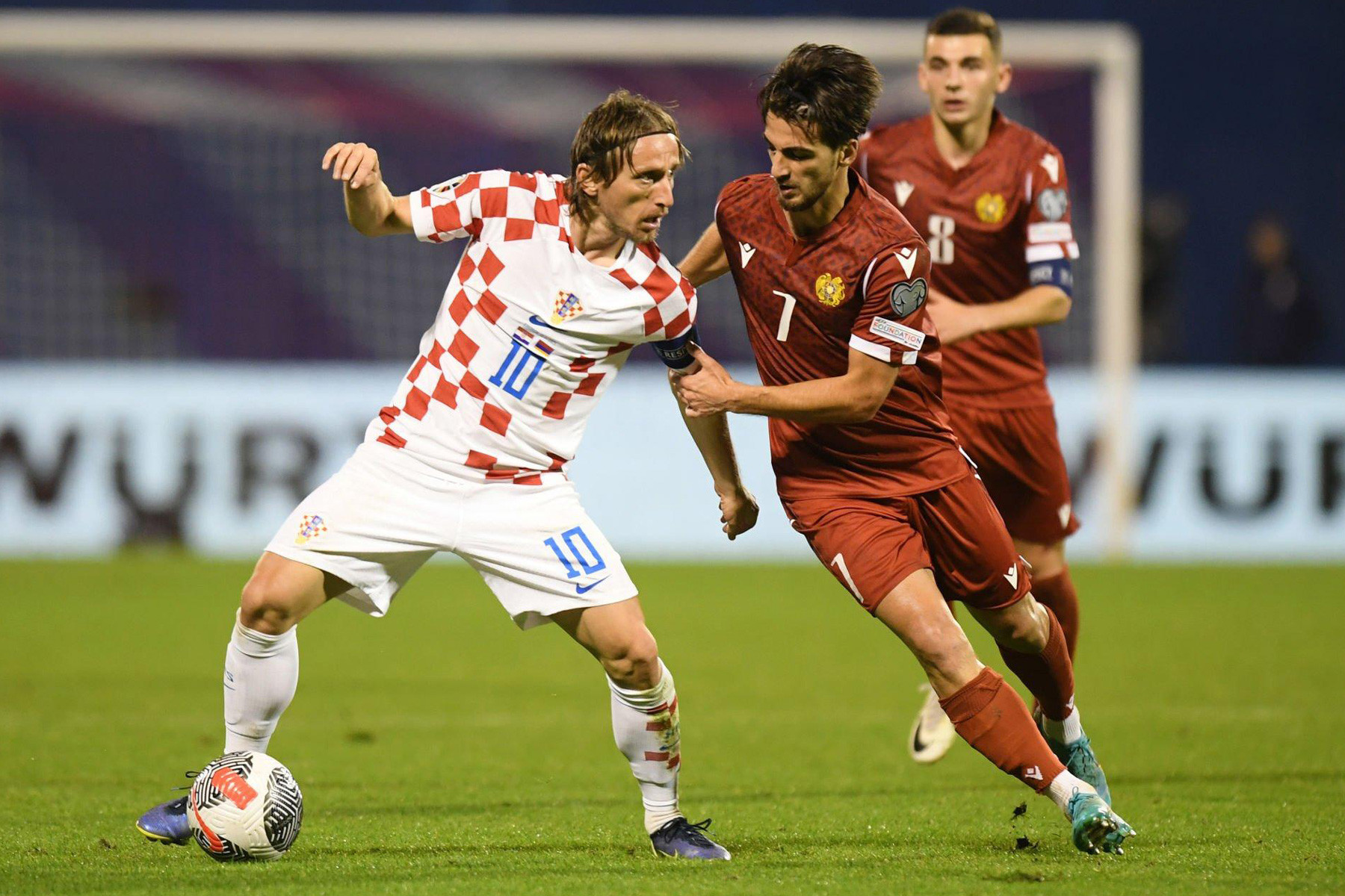 modric croatia armenia.jpg