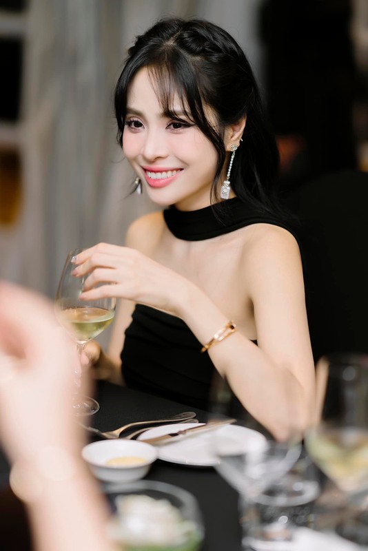 Ca nương Kiều Anh từ sân khấu ca trù đến cuộc sống “bà hoàng“ Ca nương Kiều Anh từ sân khấu ca trù đến cuộc sống “bà hoàng“