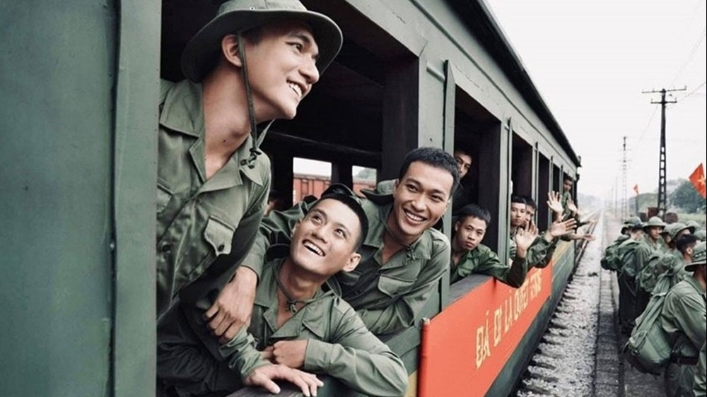 "Mưa đỏ", "Những đứa trẻ trong sương" được chiếu tại Pháp