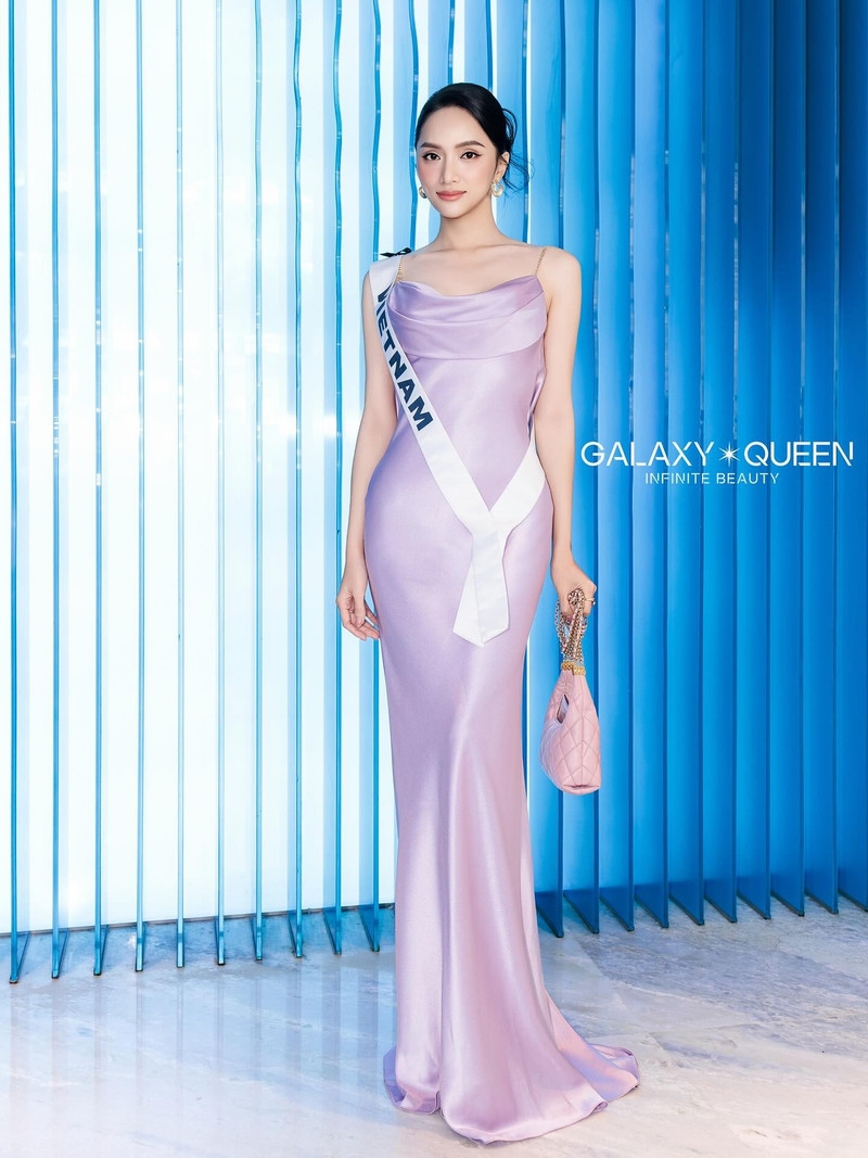 Hương Giang ghi điểm tuyệt đối với loạt trang phục ấn tượng tại Miss Universe Hương Giang ghi điểm tuyệt đối với loạt trang phục ấn tượng tại Miss Universe