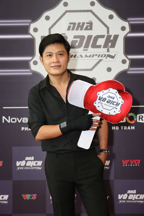 Dàn sao Việt 'xúng xính váy áo' dự họp báo công bố gameshow truyền hình The Champion - Nhà vô địch 2021