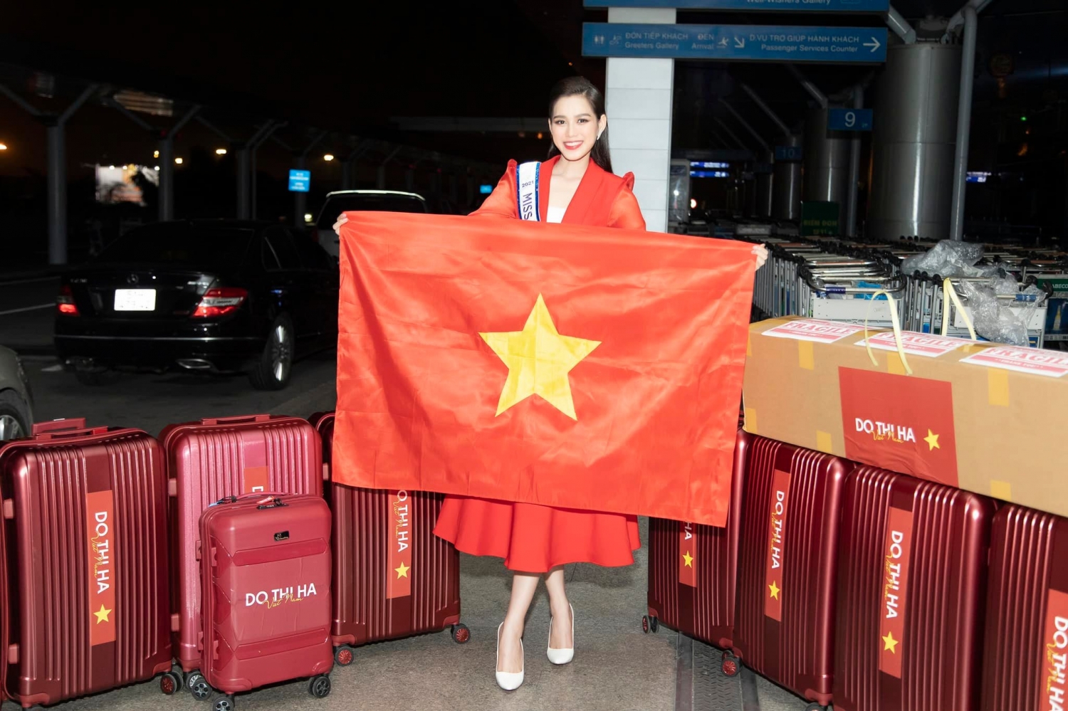 Sao Việt ngày 17/12: Tình trạng hiện tại của Đỗ Thị Hà sau khi tiếp xúc với 4 thí sinh F0 tại Miss World