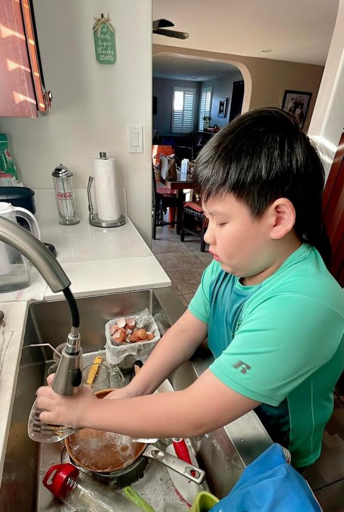 Vợ cũ Bằng Kiều quyết định tăng lên 20 triệu đô thừa kế cho con trai út chỉ với lý do này đây!