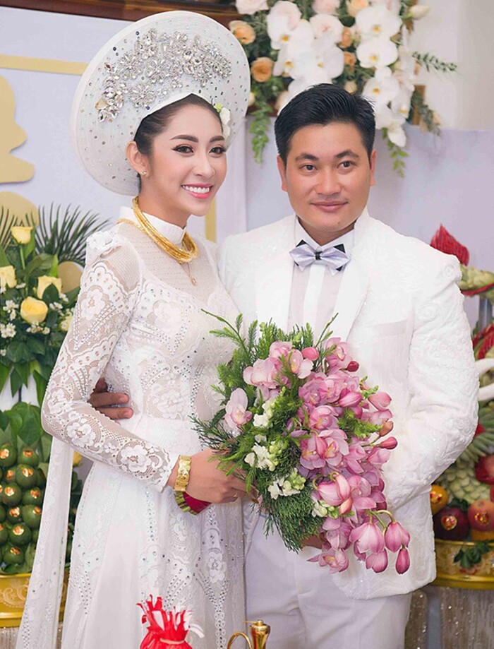 Vừa ly hôn, Hoa hậu Đặng Thu Thảo tậu luôn nhà tiền tỷ, khẳng định sẽ mạnh mẽ vượt qua thử thách