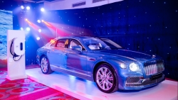 Cận cảnh xe siêu sang Bentley giá 17 tỷ, hao xăng chỉ bằng Kia Morning