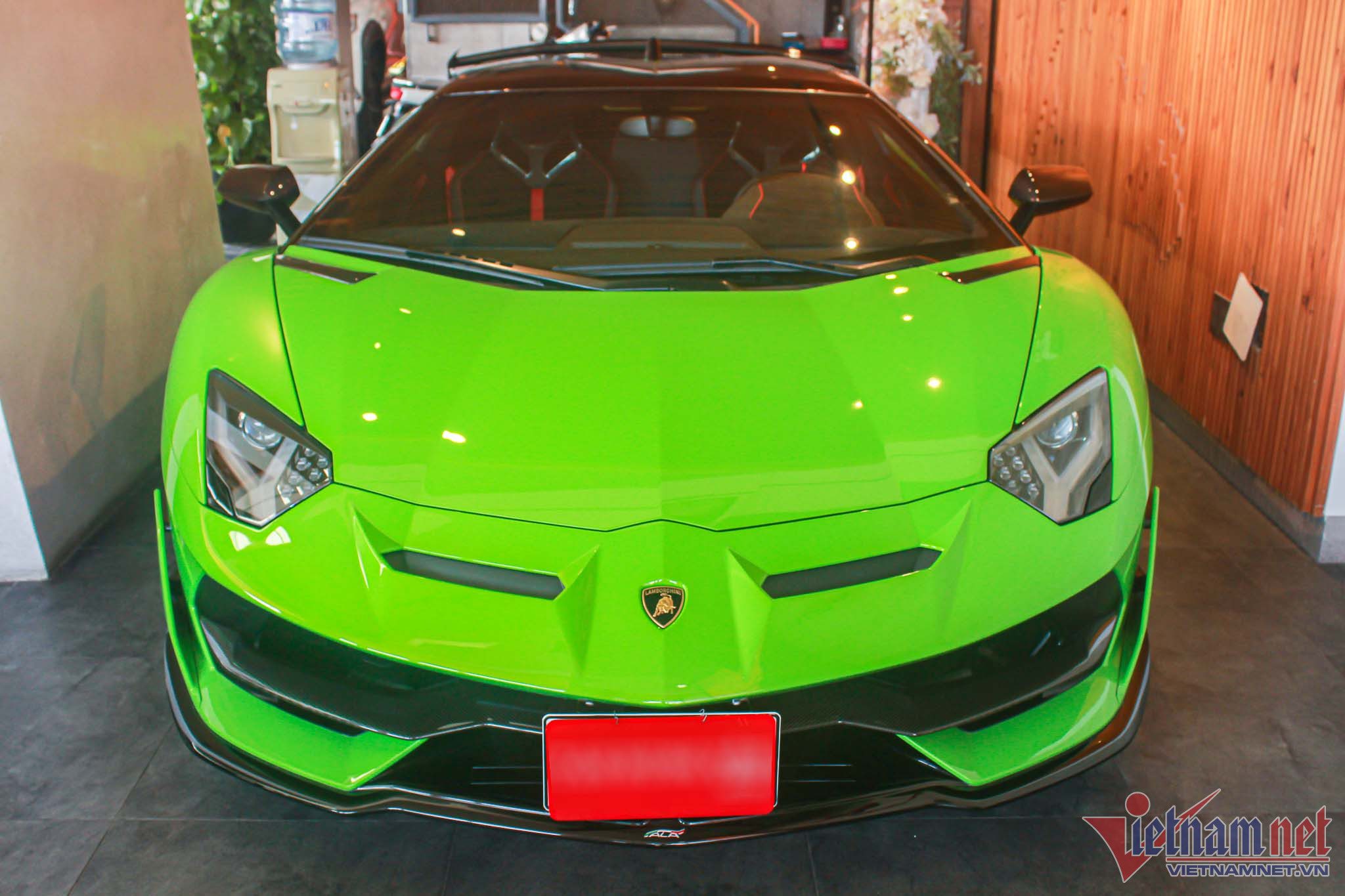 Đại gia Đà Nẵng sắm siêu xe Lamborghini Aventador mui trần giá lăn bánh 50 tỷ