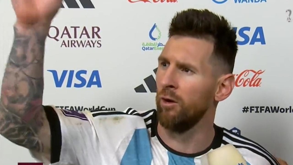 Lý do Messi mắng cầu thủ Hà Lan