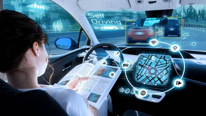 Tăng cường ứng dụng công nghệ phát triển tính năng tự lái trên ô tô