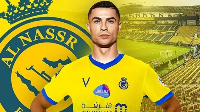 Rộ tin Ronaldo sắp ký hợp đồng 'khủng' với Al Nassr