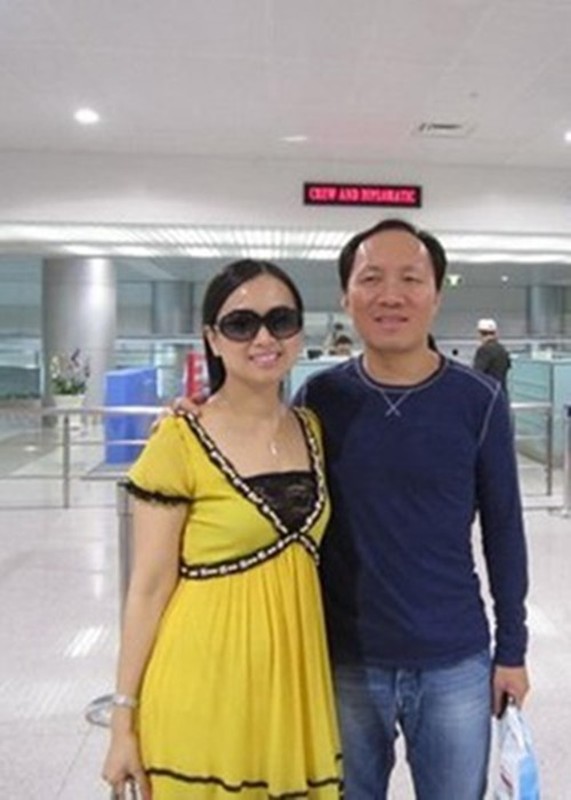 Hôn nhân hơn 2 thập kỷ của Hà Phương và tỷ phú Chính Chu Hôn nhân hơn 2 thập kỷ của Hà Phương và tỷ phú Chính Chu