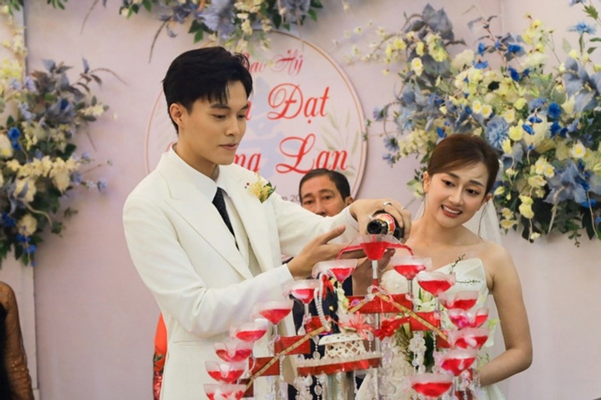 Hôn nhân ngắn ngủi của Phan Đạt - Phương Lan Hôn nhân ngắn ngủi của Phan Đạt - Phương Lan